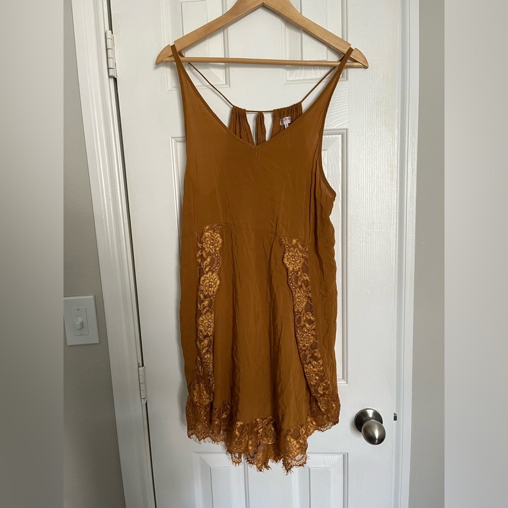 New Intimately Free People Eyelashes Lace Mini Slip Dress Size Medium Gold